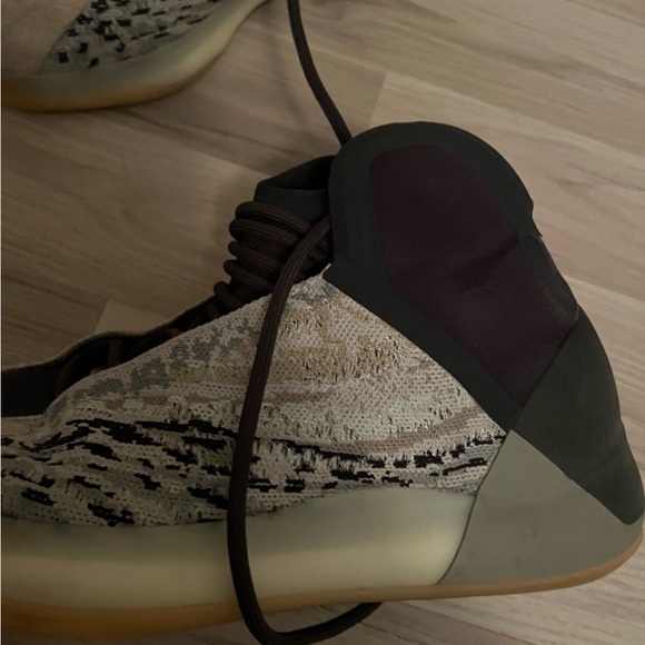 Men's Yeezy Quantum sea teal size 11 great condition rare…❤️(Traded)❤️ - Picture 8 of 10